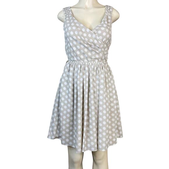 Express Sleeveless Surplice Neck Fit & Flare Dress Tan White Polkadot Size 4 - Picture 1 of 11